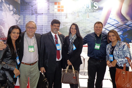 recepção de clientes no stand da Tanis na Feira Hospitar